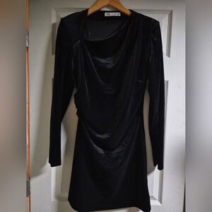 Zara Black Long Sleeve Velvet Dress